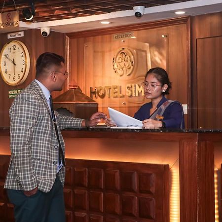 Hotel Simal カトマンズ エクステリア 写真